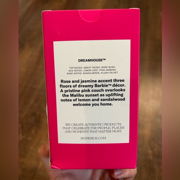 Barbie Dreamhouse Homesick Candle - Picture 2 of 3